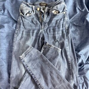 Judy Blue Women's Light Blue Skinny Jeans